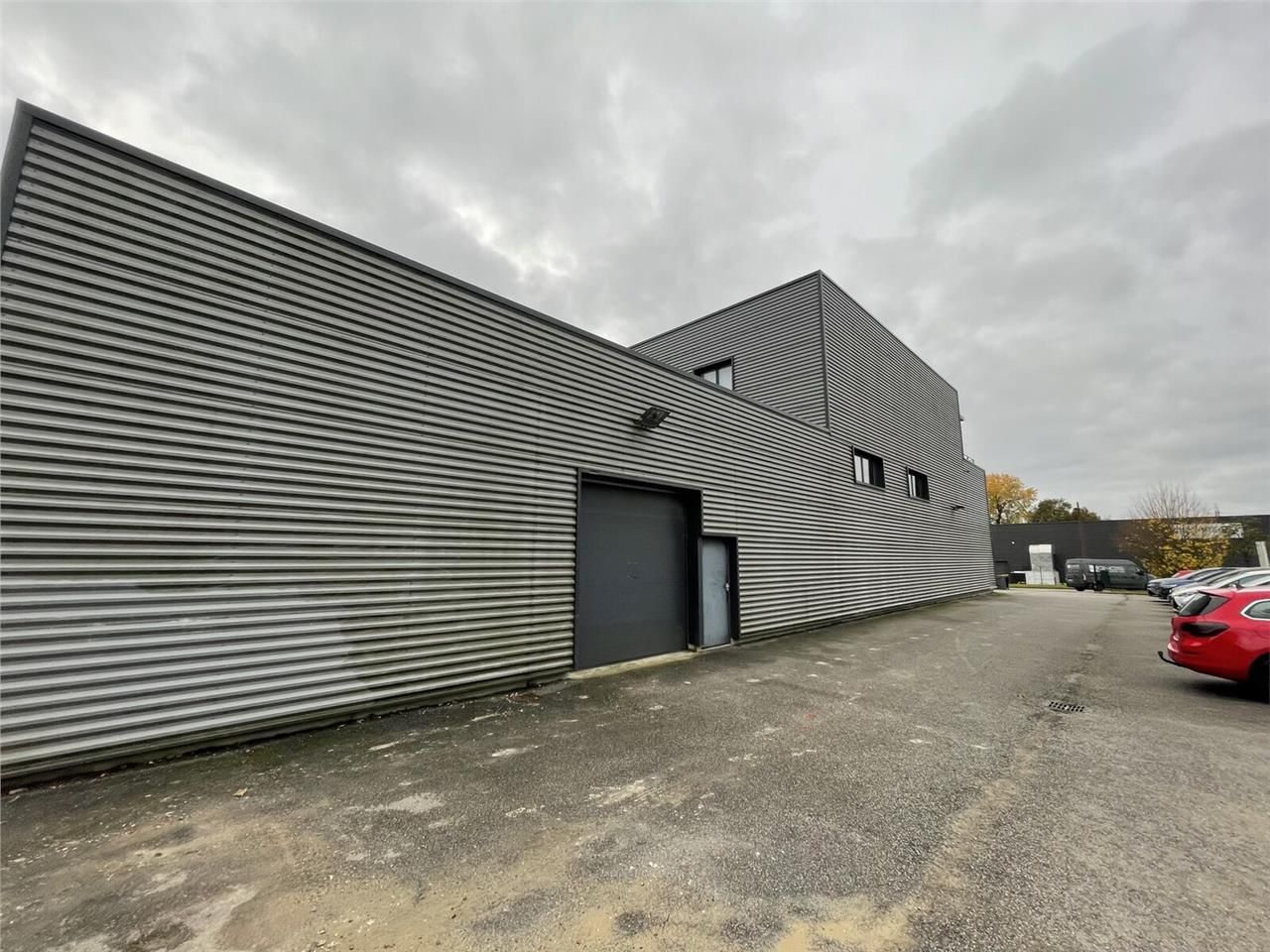 A LOUER - Local de Stockage - Localisation straté