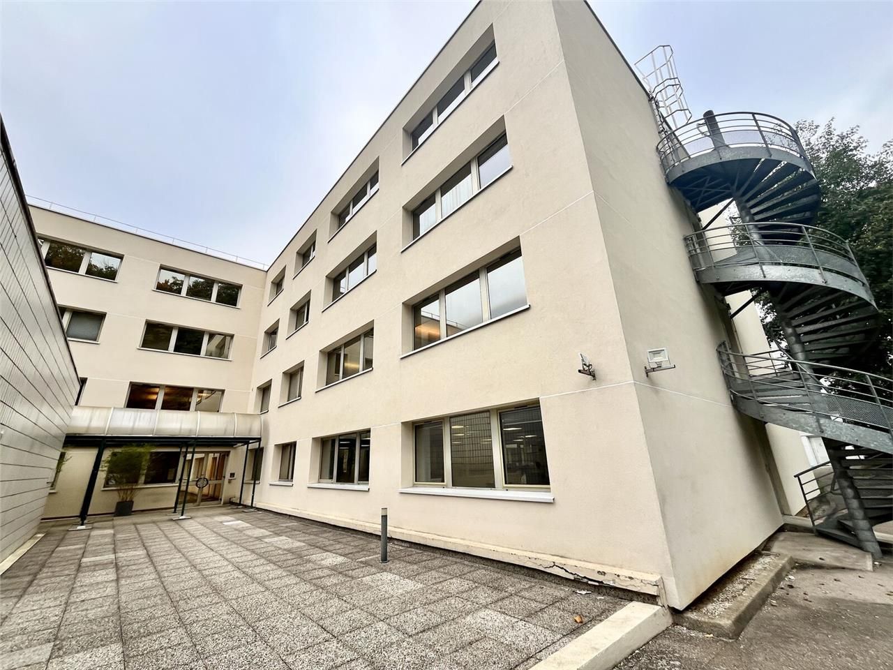 Proche du CHU de Rouen - 1 143 m2 de bureaux disp