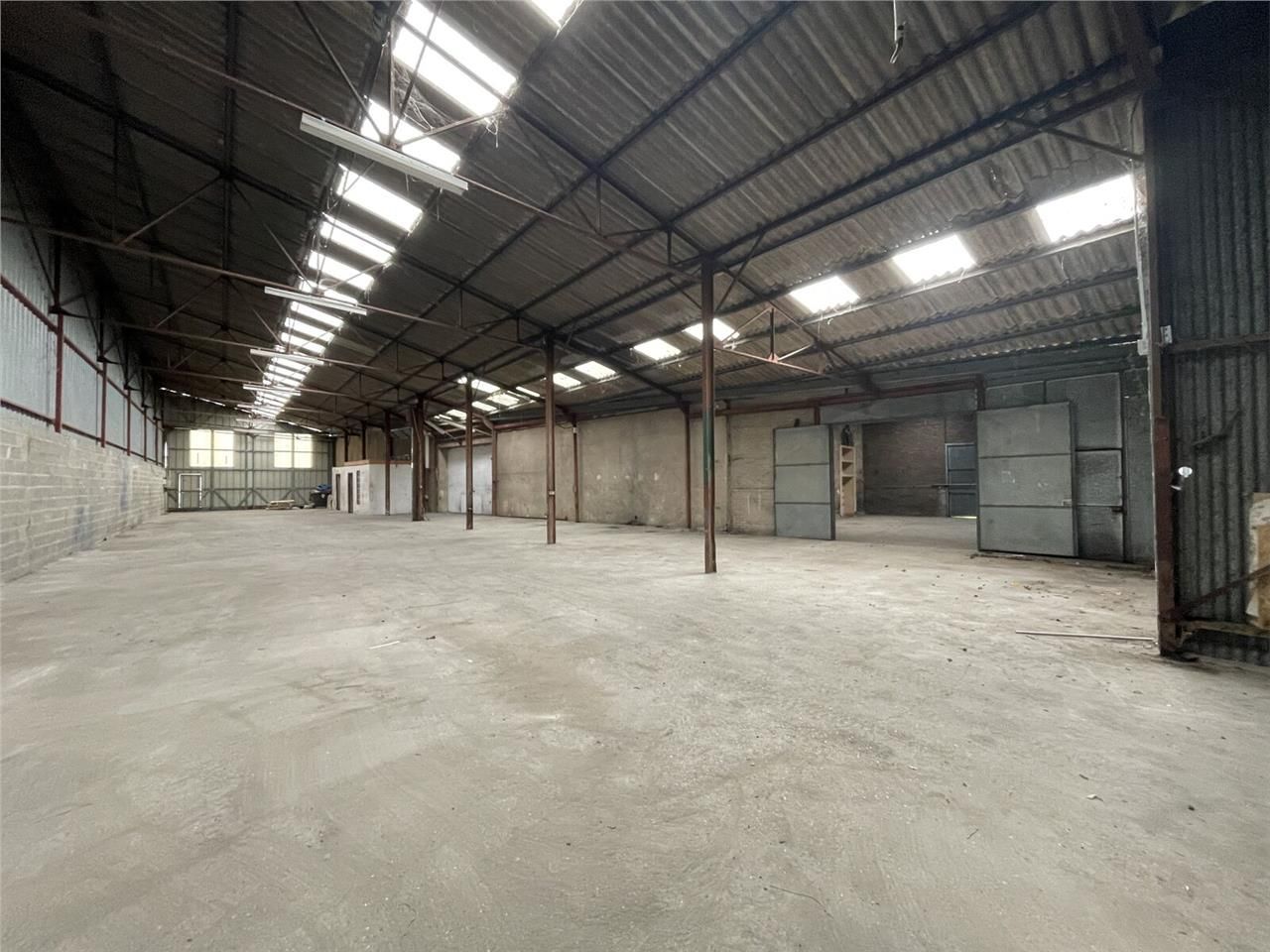 Idéal stockage - local situé à proximité des gran