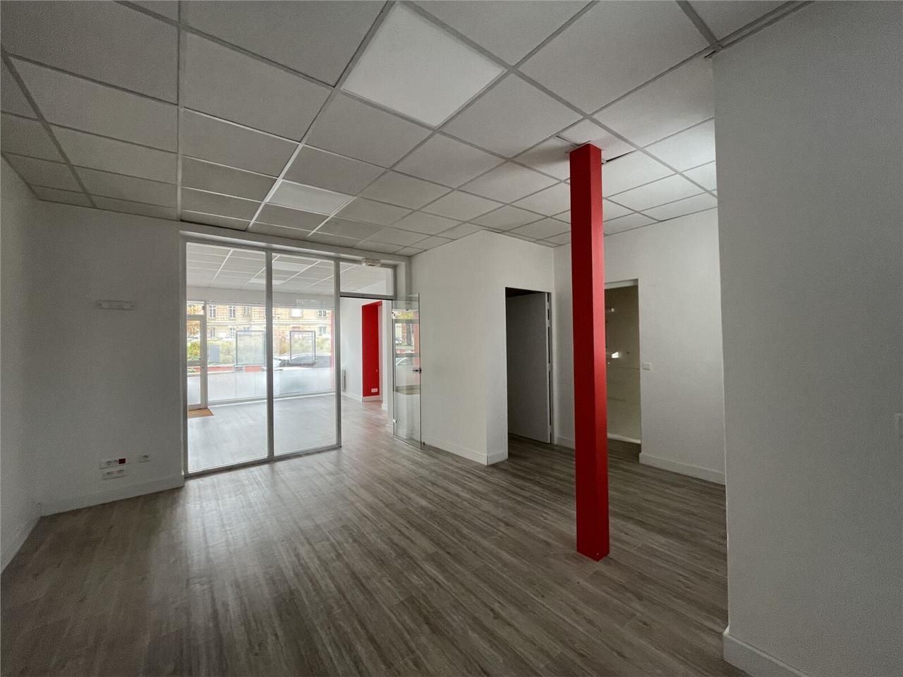 Local commercial lumineux bénéficiant d'une belle