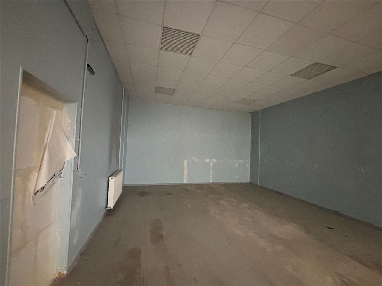 Situé sur l'un des axes les plus dynamiques de Le