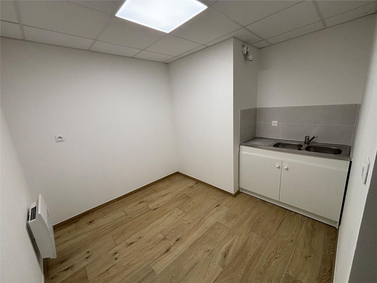 A Louer - Entrepôt - Local d'activité