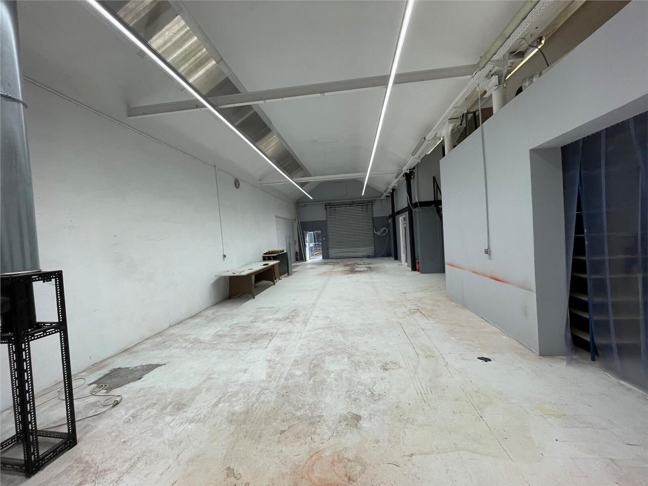 A LOUER - ENTREPOT - STOCKAGE