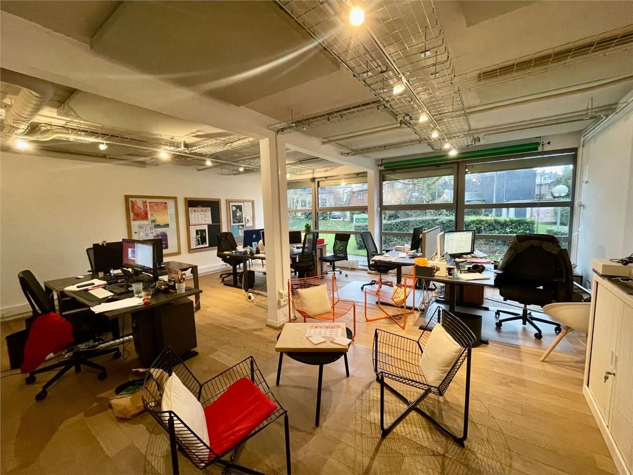 Bureaux de Plateau de bureaux - 95 m2  à Sous-lou