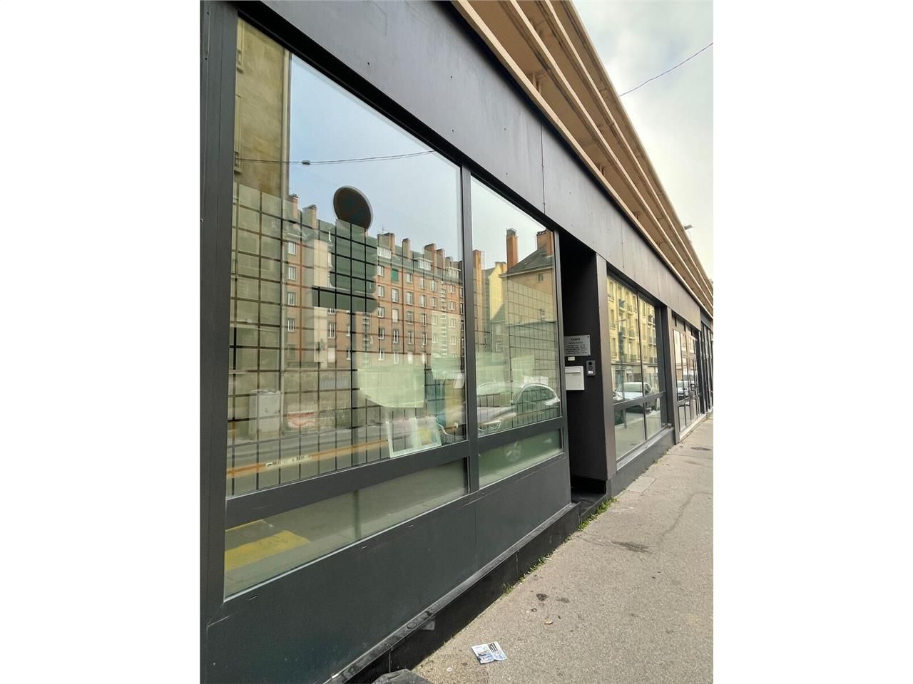 Bureaux de 532 m² non divisibles à Vendre à ROUEN