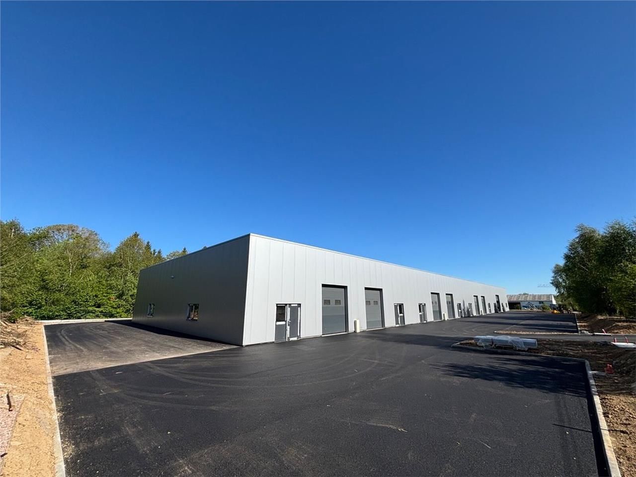 A VENDRE - ENTREPOT / STCOKAGE A VENDRE 120 m2