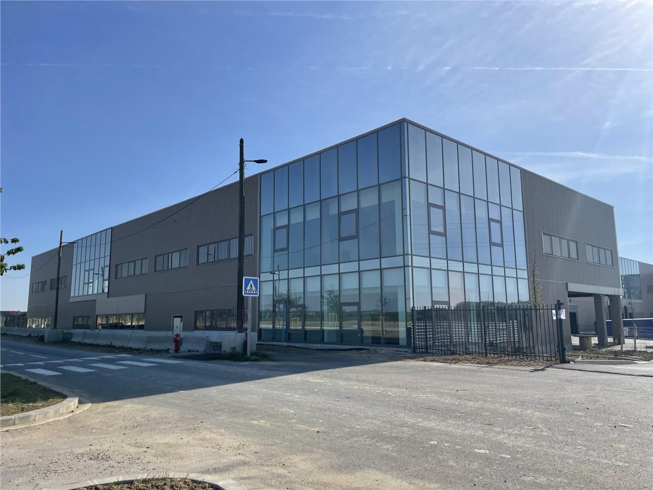 ARTHUR LOYD vous propose une cellule  neuve d'act