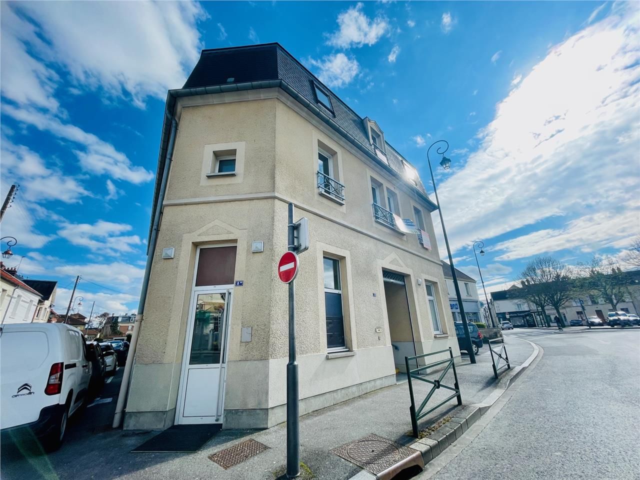 ARTHUR LOYD, vous propose une location de bureaux