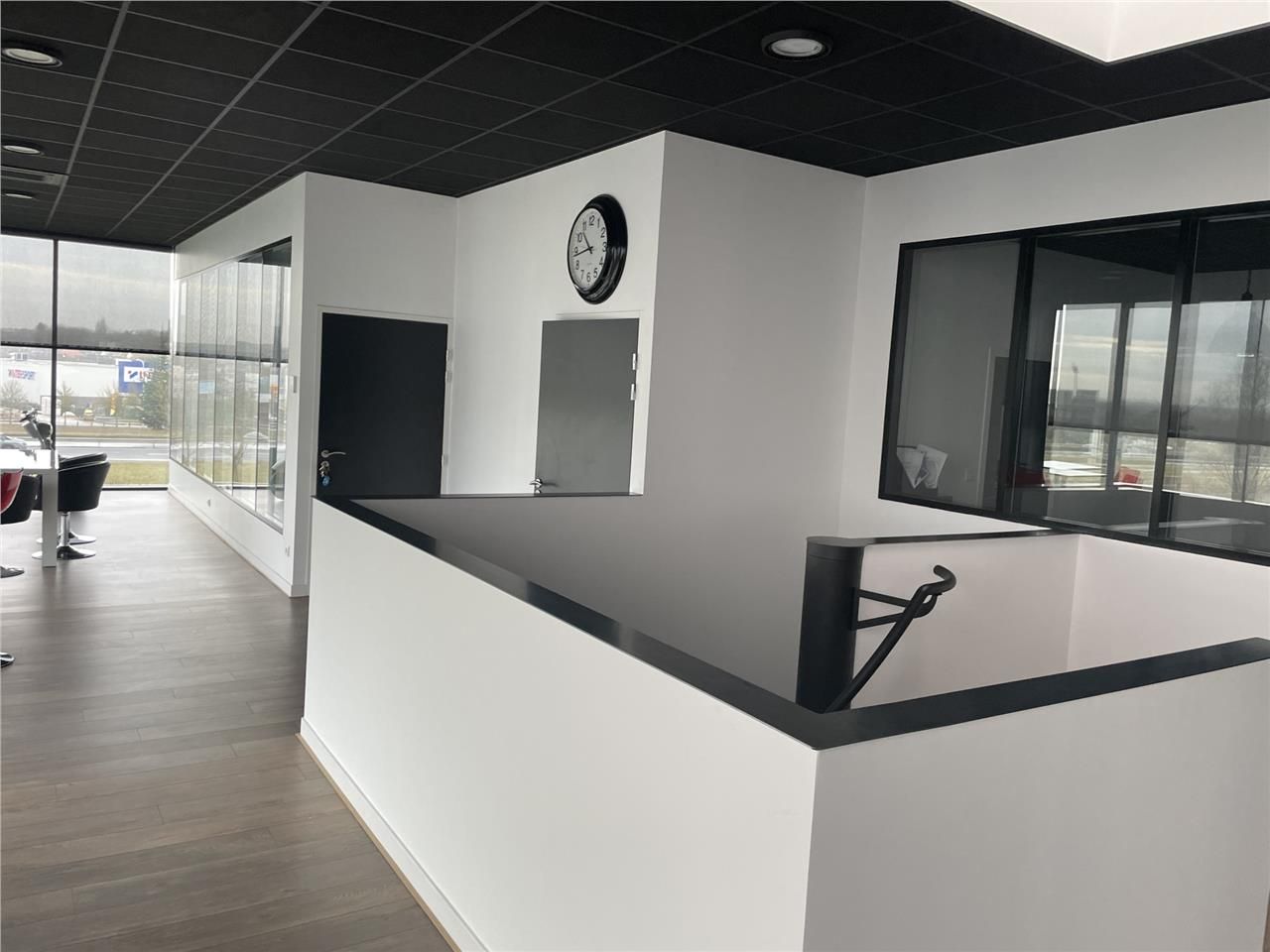 À LOUER - BEAUVAIS - 1 044 M2 BUREAUX ET STOCKAGE