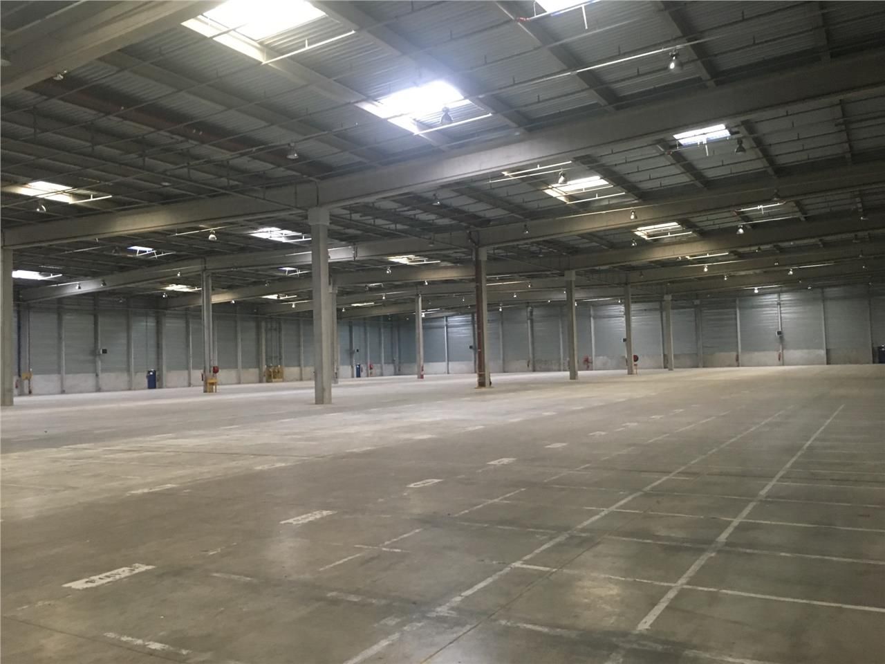 Arthur Loyd vous propose à la location un entrepô