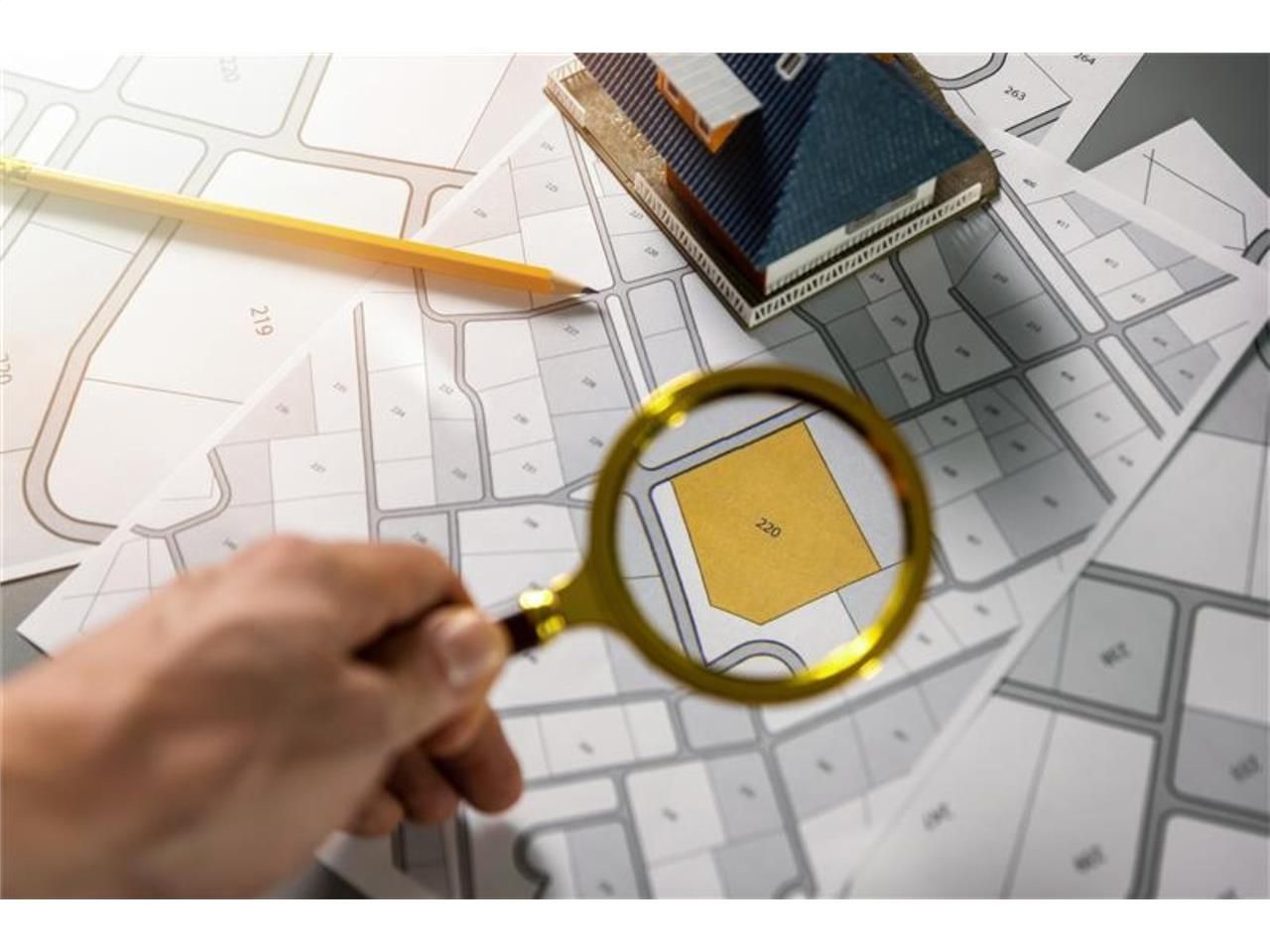 Rare, environ 9000m2 de terrain à vendre en zone 