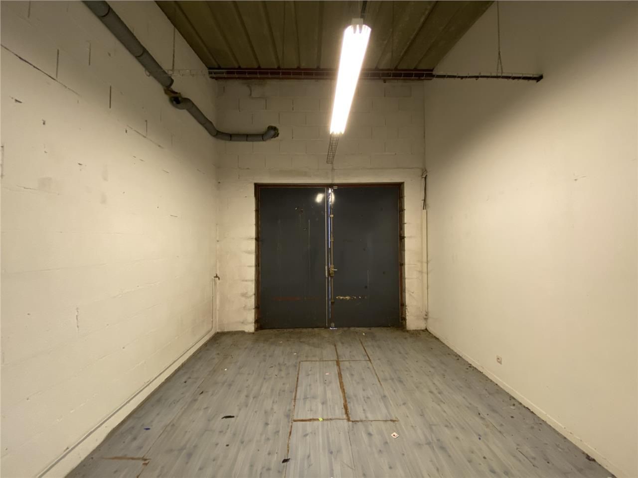 ARTHUR LOYD vous propose 350m2 environ de Bureaux