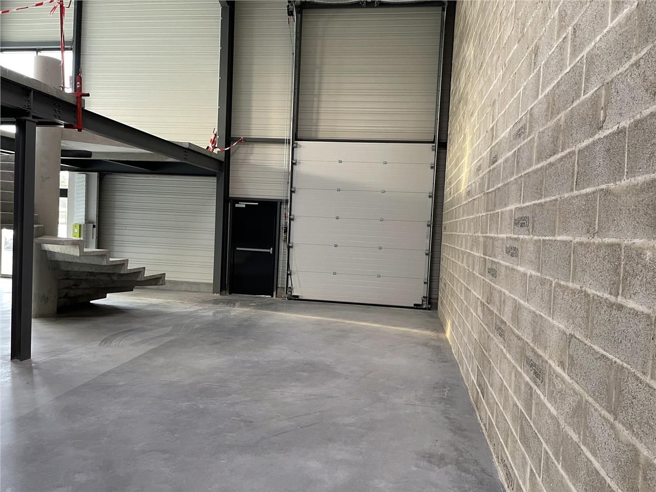 À LOUER - CELLULES D'ACTIVITÉ DE 523M2 DIVISIBLES