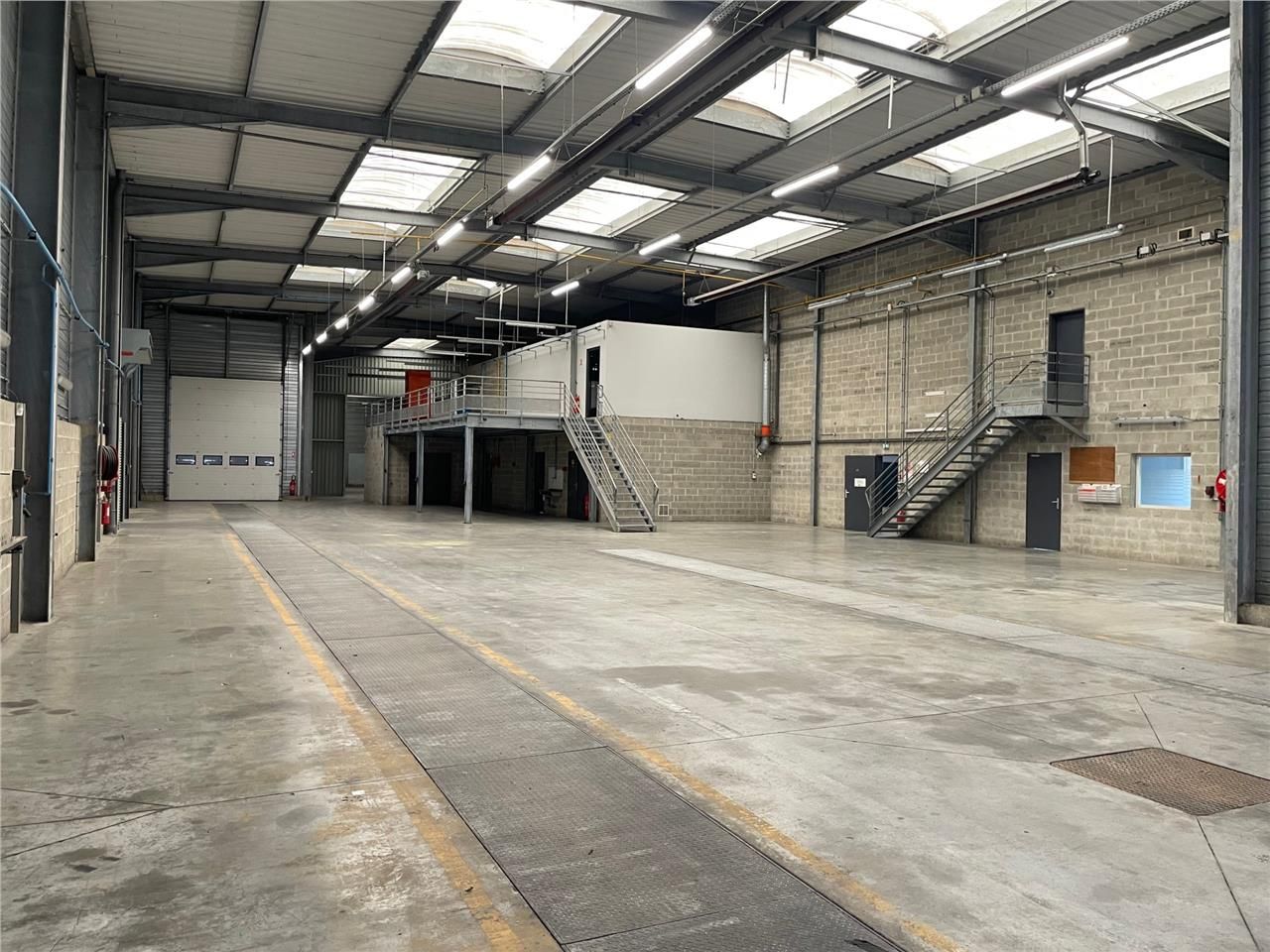 À LOUER LOCAL D'ACTIVITÉ COMPIÈGNE Z.I. NORD Prop