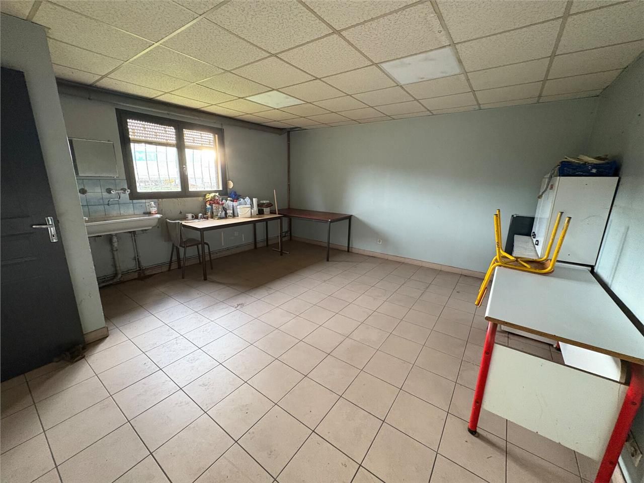 ARTHUR LOYD OISE vous propose à la vente un local