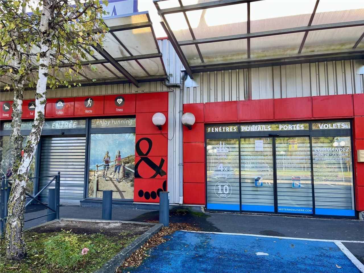 À LOUER - LOCAL COMMERCIAL DE 330 M2 - NOGENT-SUR