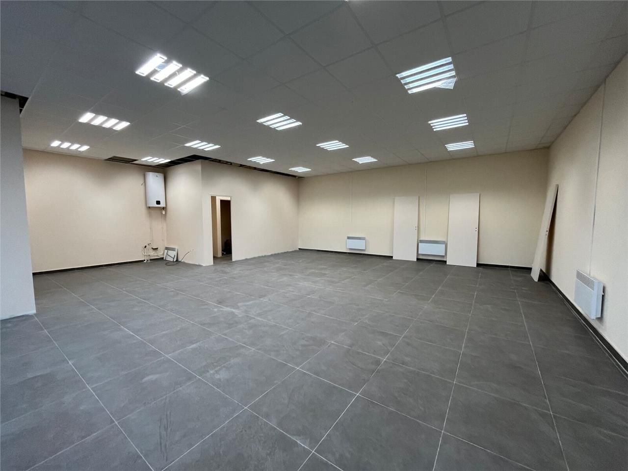 Au sein du parc d'activité Les Marches de l'Oise,