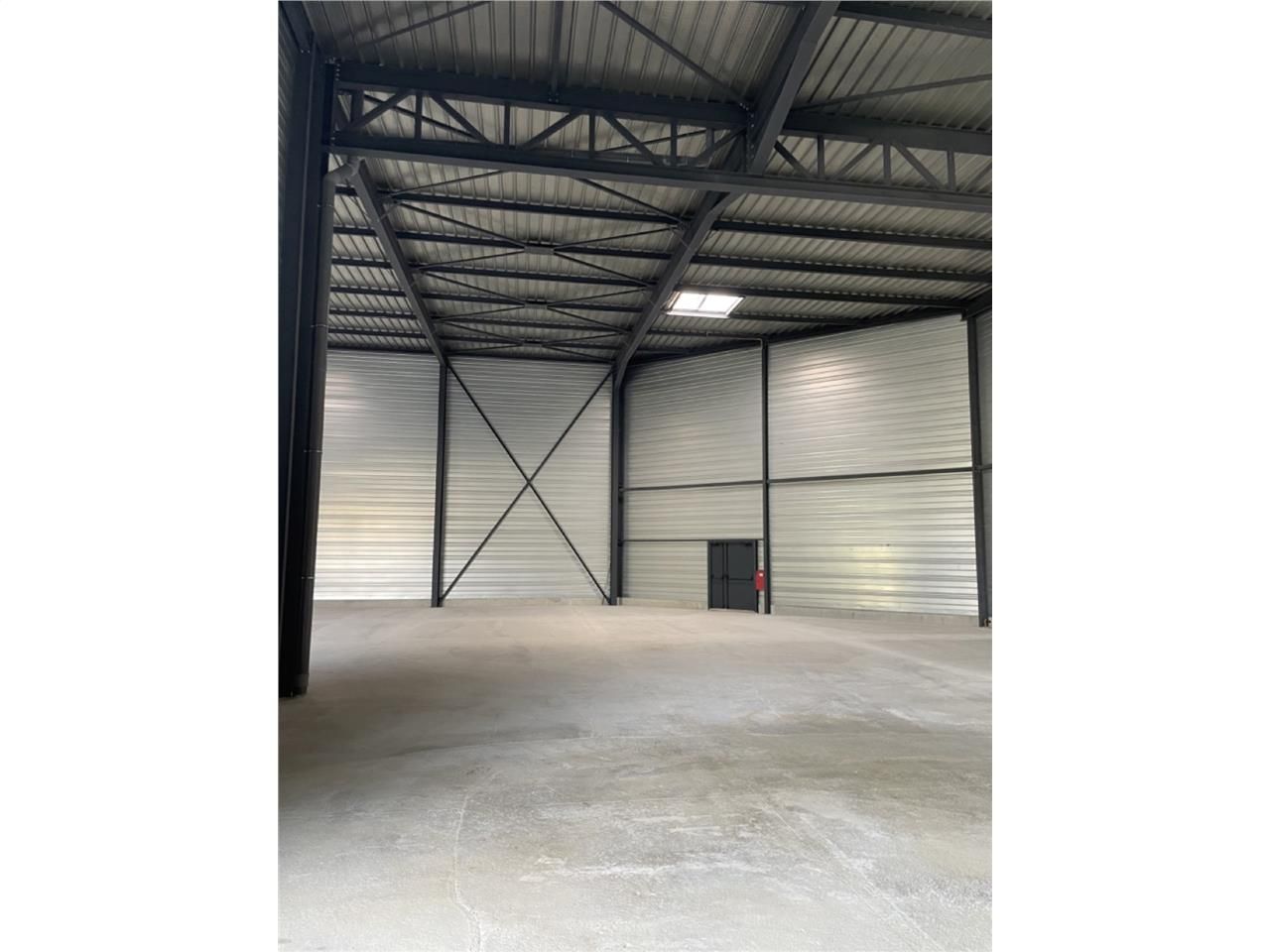 ARTHUR LOYD vous propose à la location une cellul