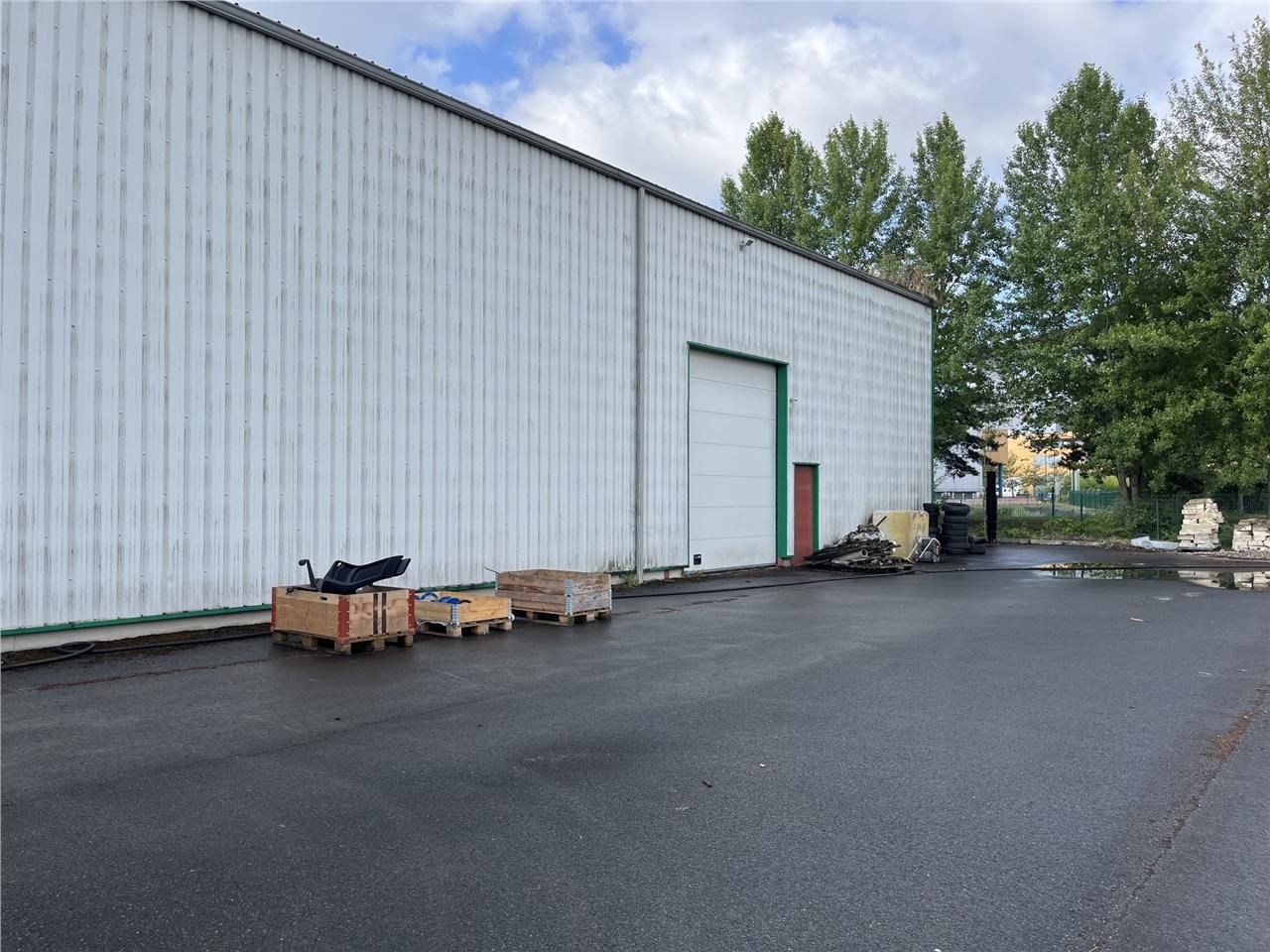 ARTHUR LOYD vous propose à la vente un local d'ac