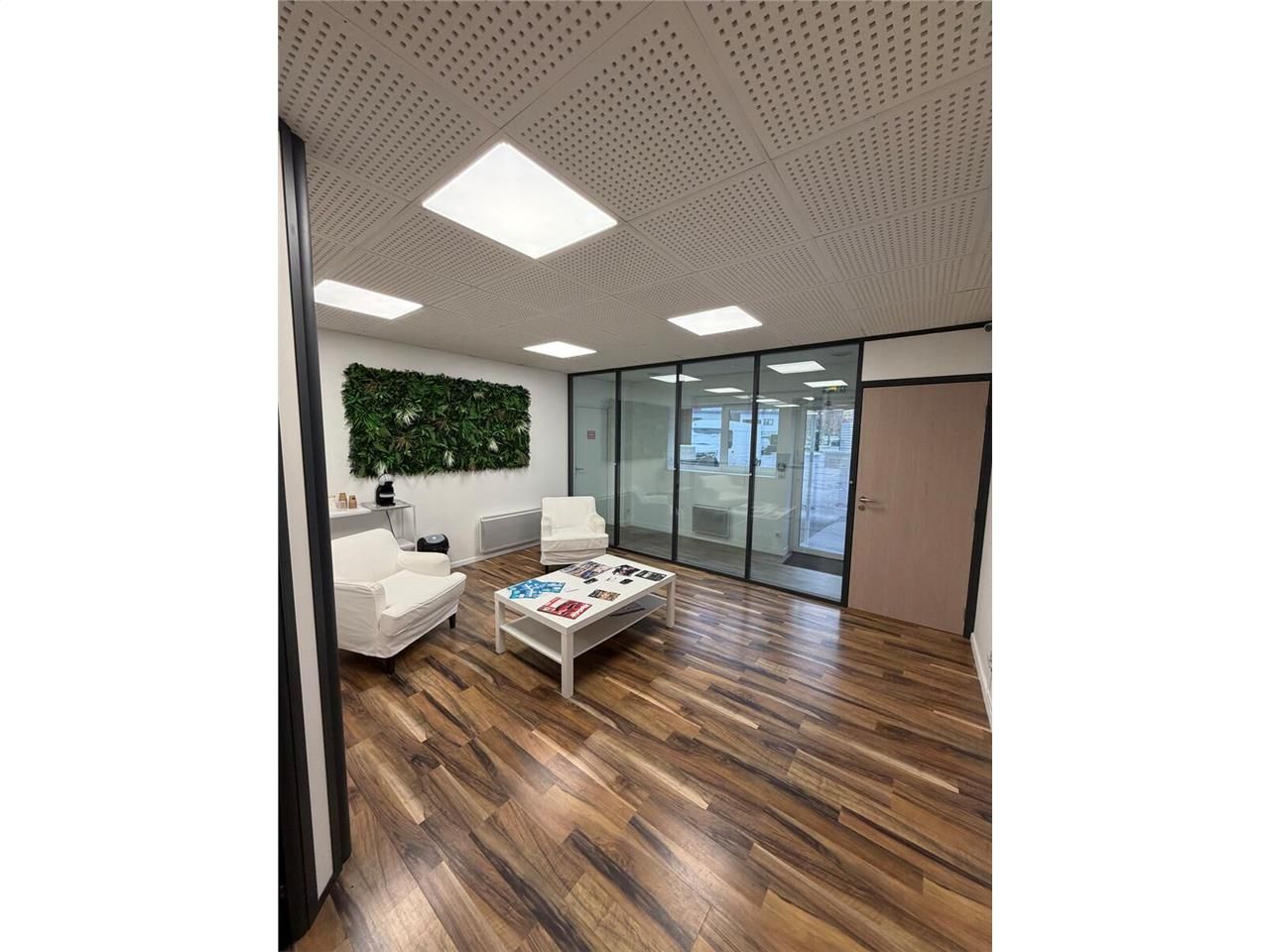 ARTHUR LOYD, vous propose au nord de Beauvais au 