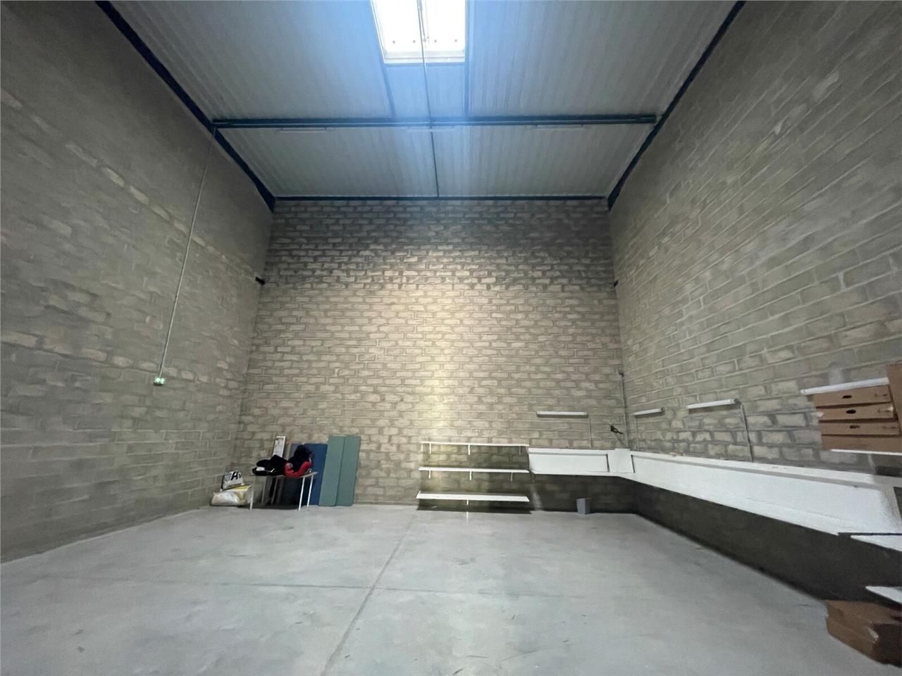 Arthur Loyd vous propose à la location un local d