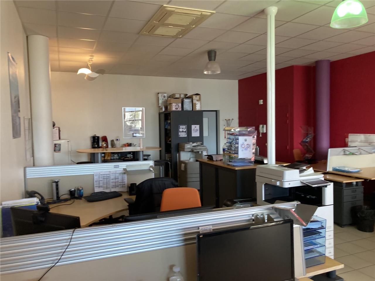 Nous vous proposons un bel espace de bureau à ven