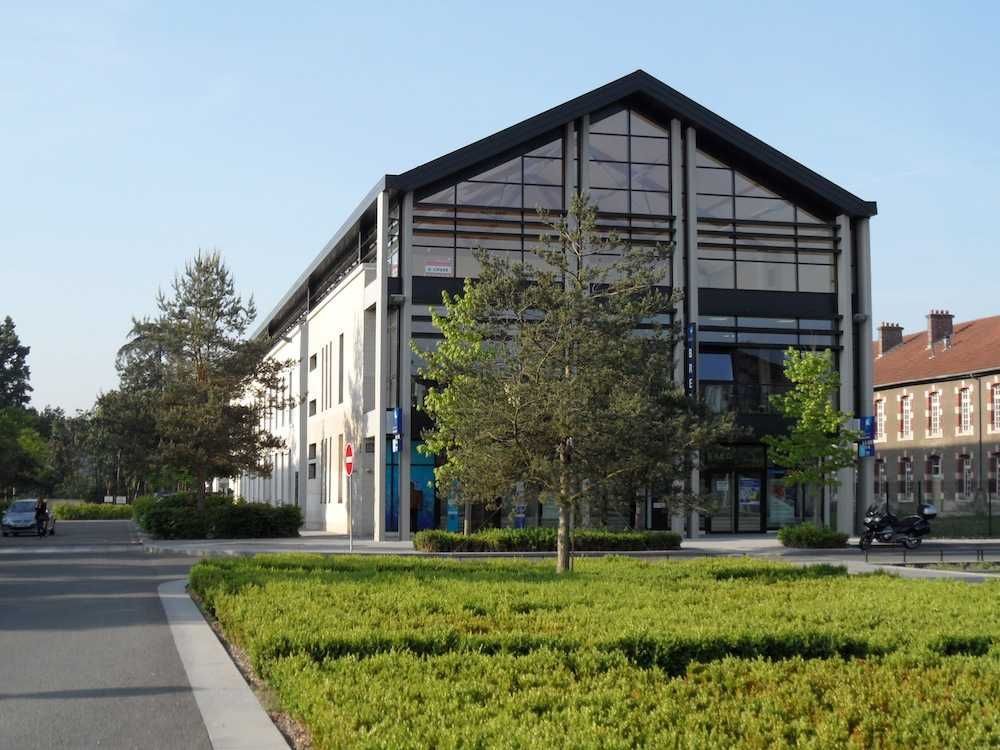 Plusieurs surfaces de bureaux à louer à Soissons,