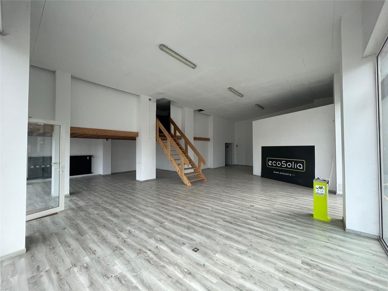 LOCAL COMMERCIAL - 154 m2 - A VENDRE - SOISSONS  