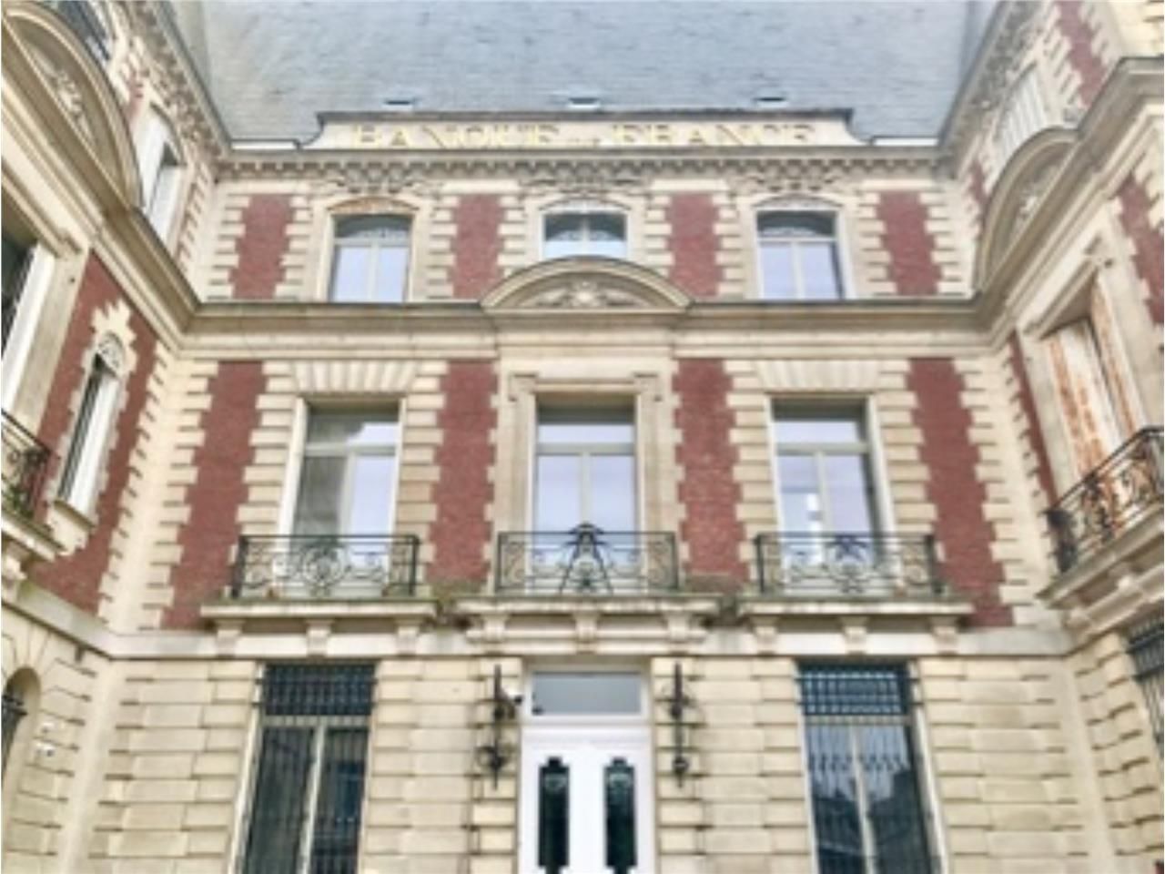 BUREAUX - A LOUER - 170 m2 - CENTRE VILLE DE SAIN