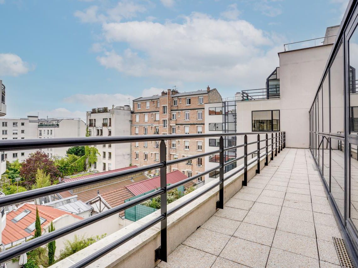 3376.7 m² pour ce bureaux en location à Levallois-perret