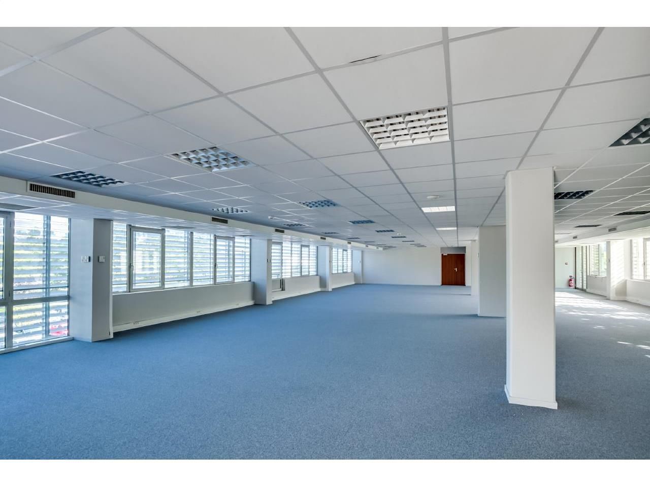 Location Bureaux 1064.75 m² divisibles 33700 Mérignac
