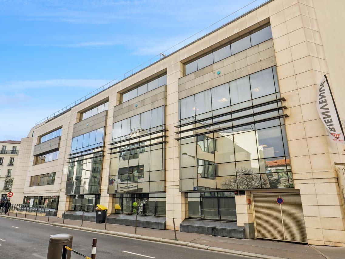 1105.29 m² pour ce bureaux en location à Vincennes