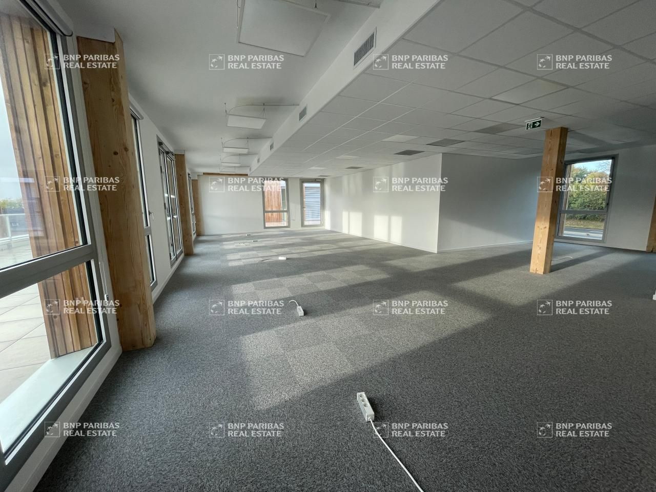 5444.81 m² pour ce bureaux en location à Rennes