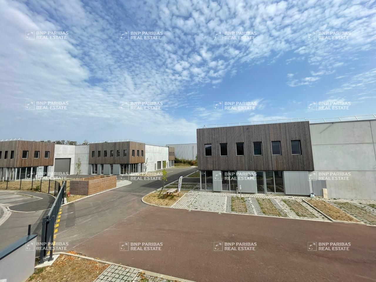 1629 m² pour ce activité en location à Seclin