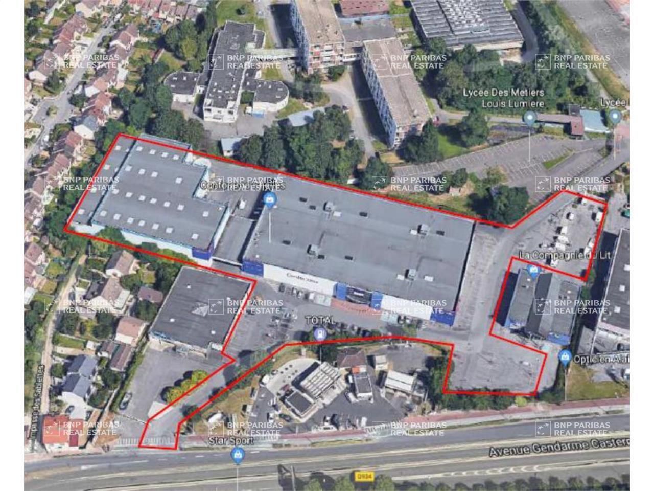 Location Local commercial 7931.2 m² non divisibles 77500 Chelles