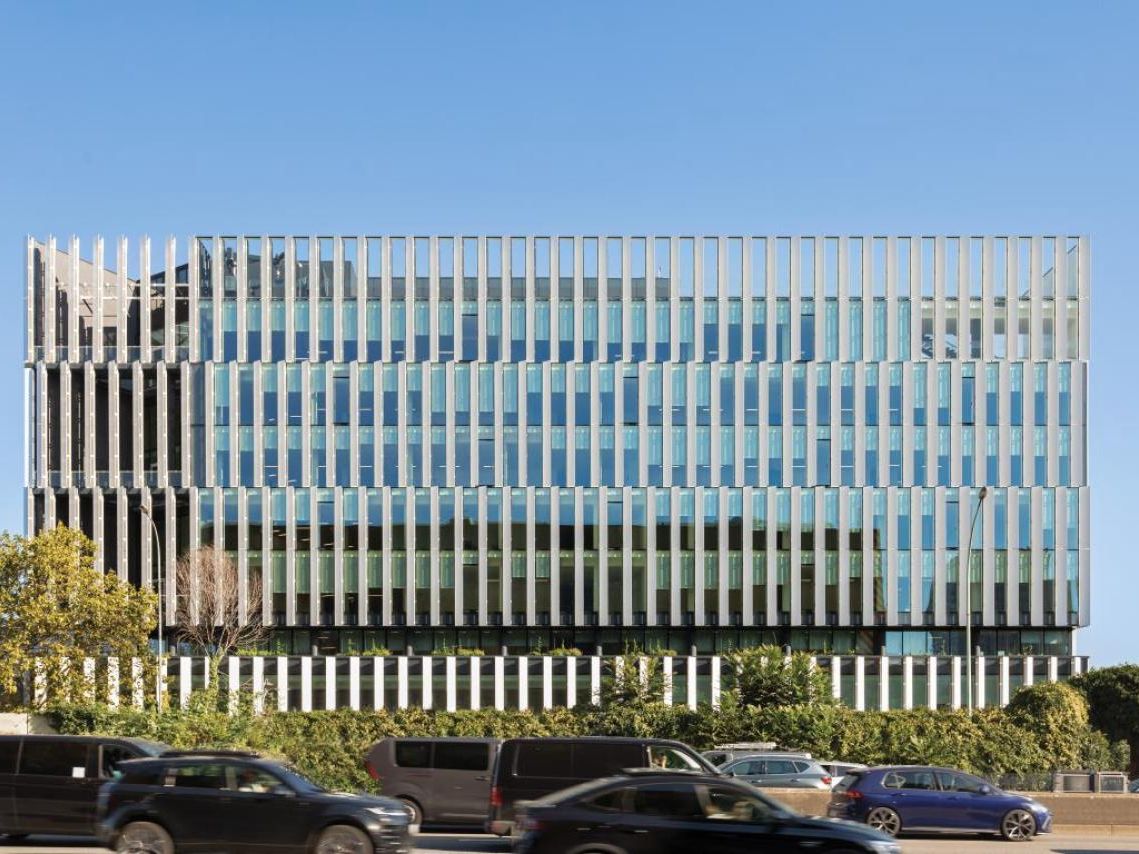 4200.49 m² pour ce bureaux en location à Paris