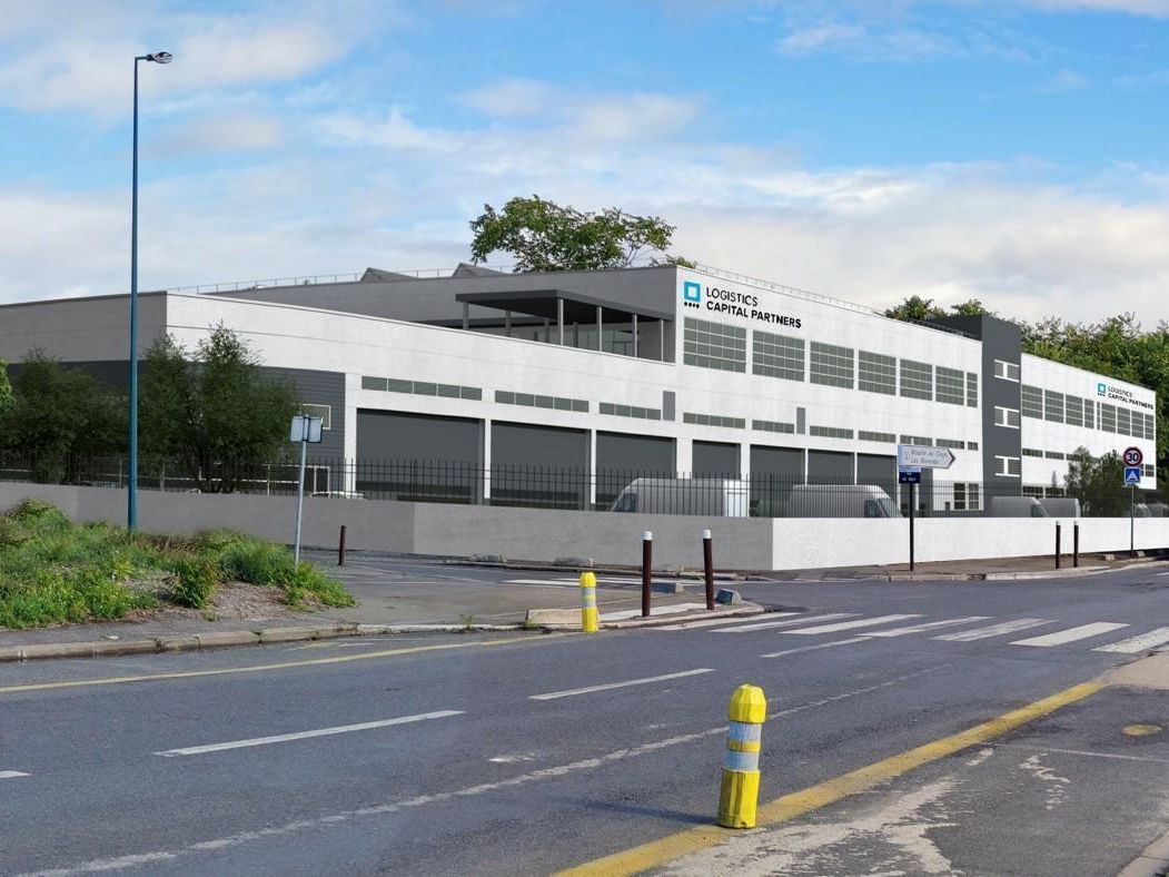 Location Entrepôts classe C 8242 m² non divisibles 92230 Gennevilliers