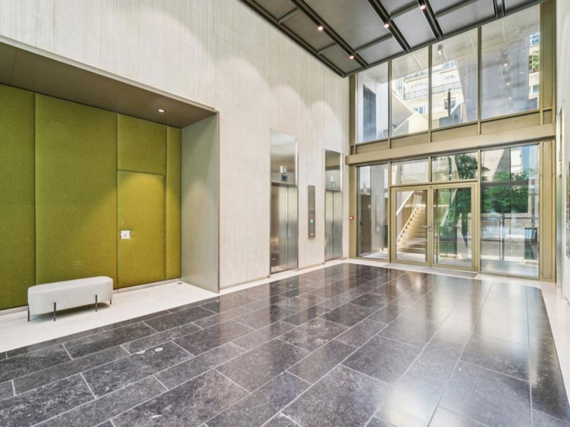 1057.04 m² pour ce bureaux en location à Neuilly-sur-seine