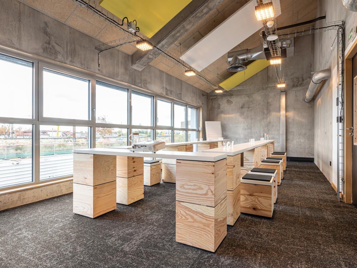 2120.5 m² pour ce bureaux en location à Bordeaux