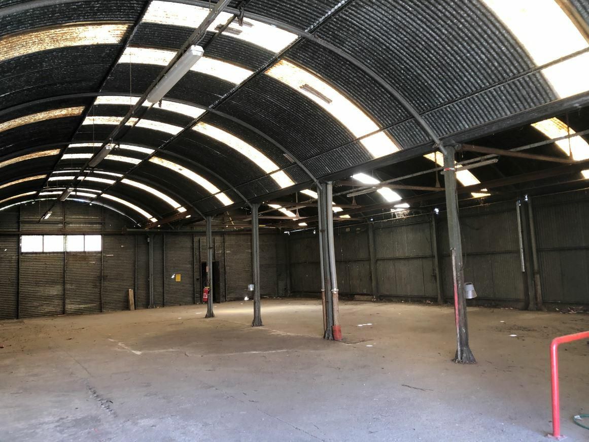 600 m² pour ce activité en vente à Feyzin