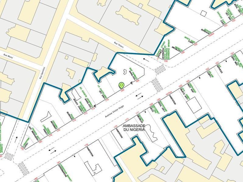 61.74 m² pour ce local commercial en location à Paris