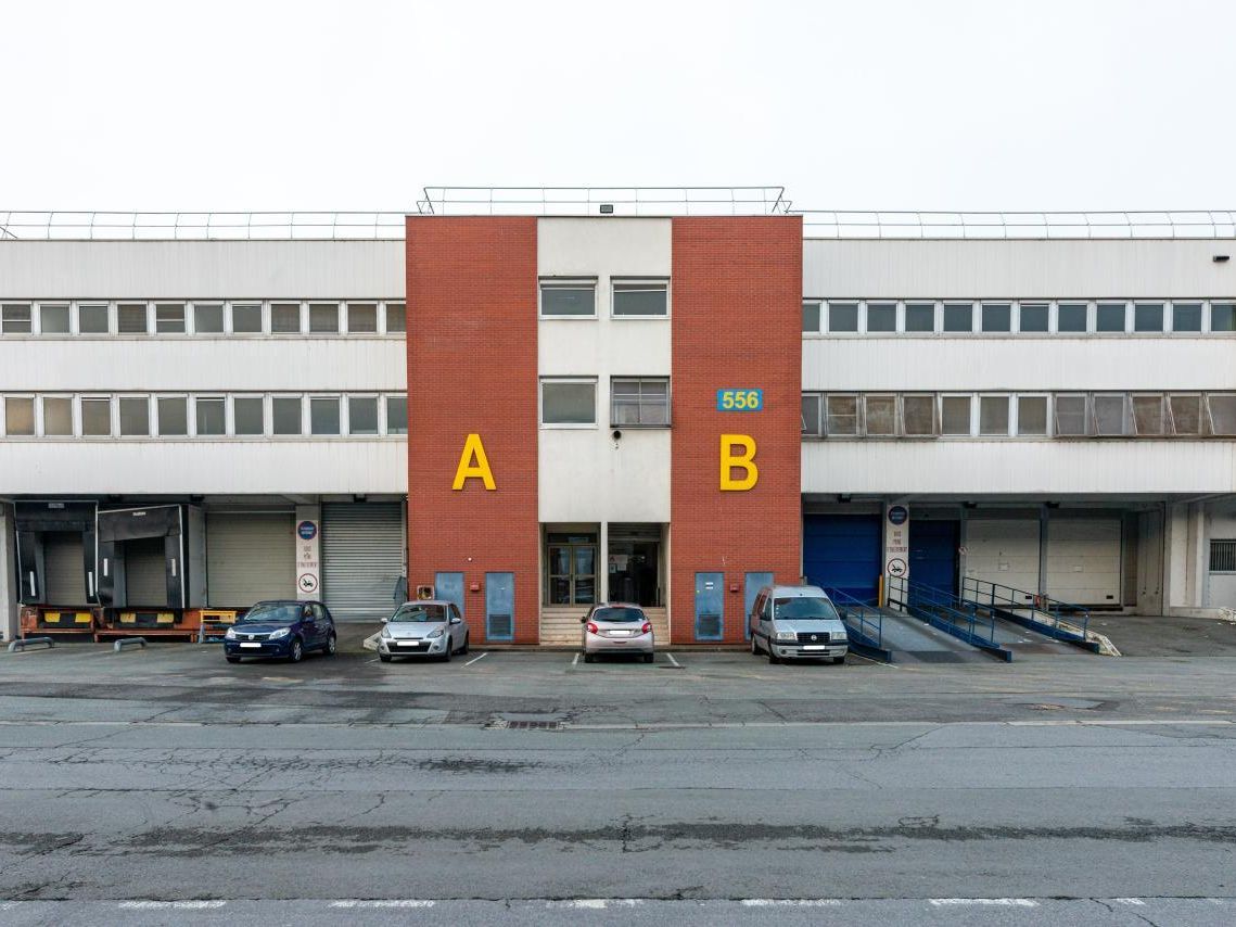 9152 m² pour ce pme-pmi en location à Saint-ouen