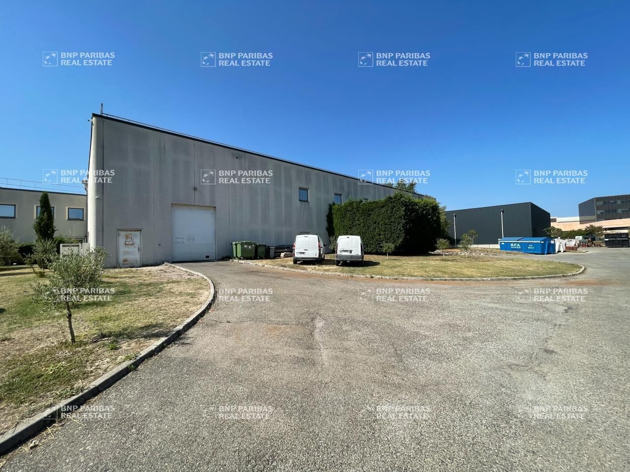 Location Activité 1048.38 m² non divisibles 13790 Rousset
