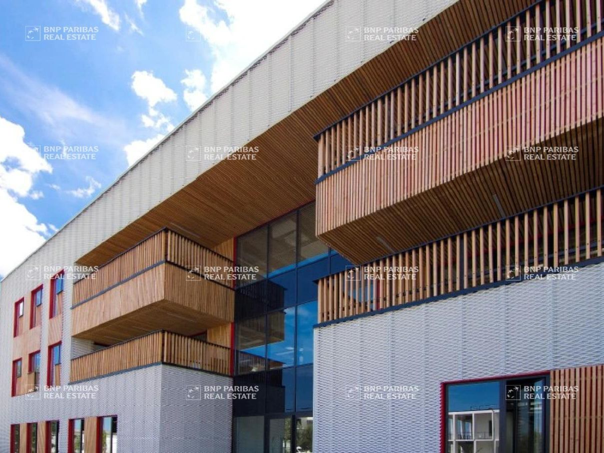 Location Bureaux 797 m² divisibles 33600 Pessac