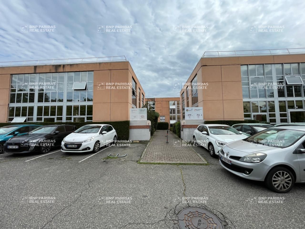 Location Bureaux 163.76 m² non divisibles 31400 Toulouse