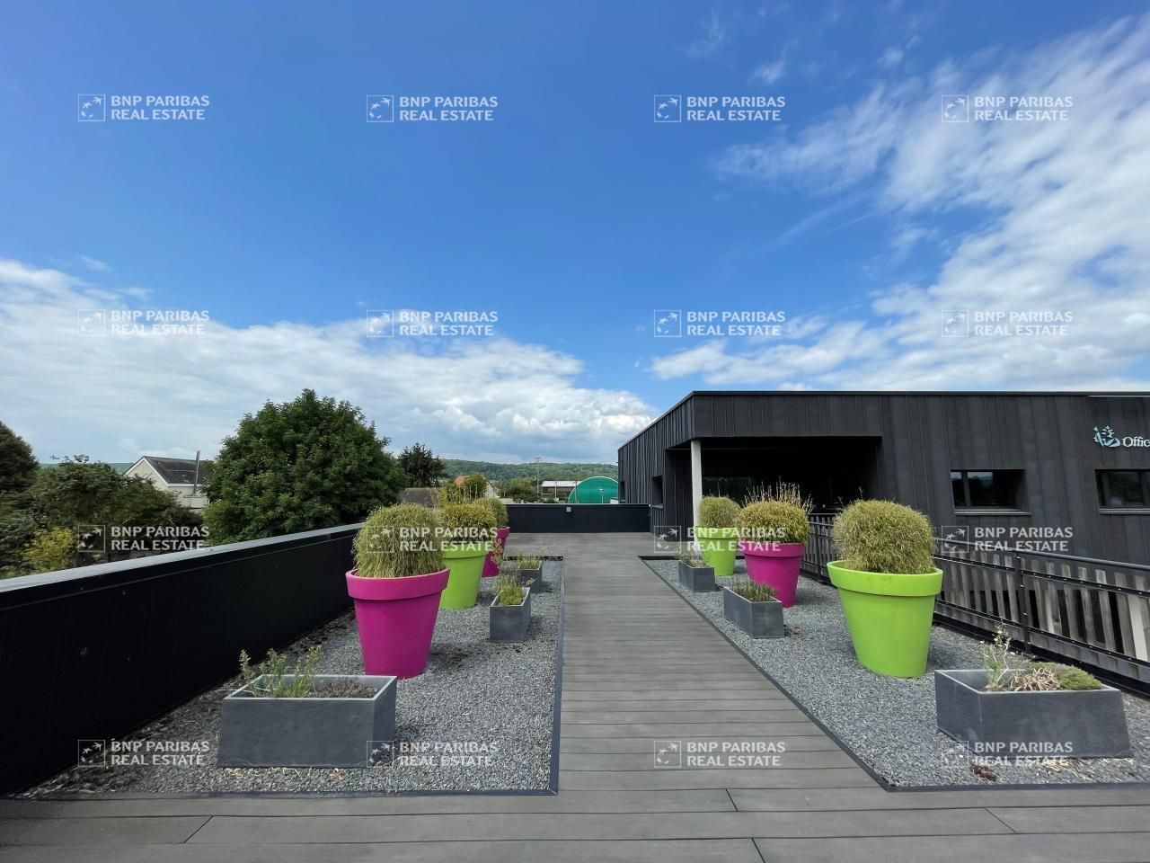 174.33 m² pour ce bureaux en location à Gaillon