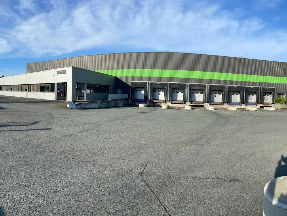 Location Activité 2980 m² non divisibles 33750 Beychac et caillau