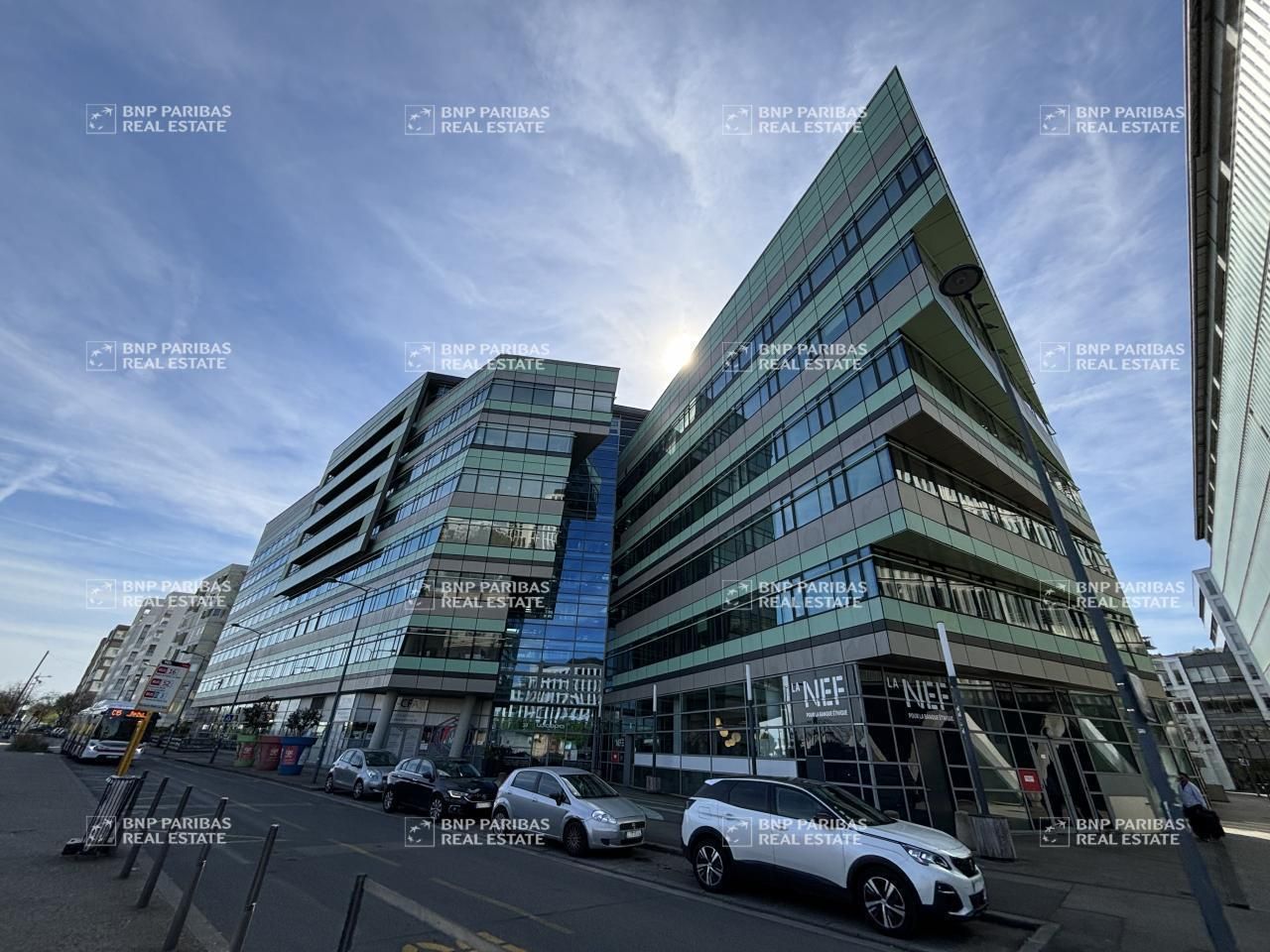 Location Bureaux 270 m² non divisibles 69120 Vaulx-en-velin