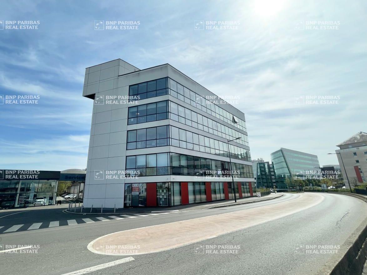 Location Bureaux 294.34 m² divisibles 45000 Orléans