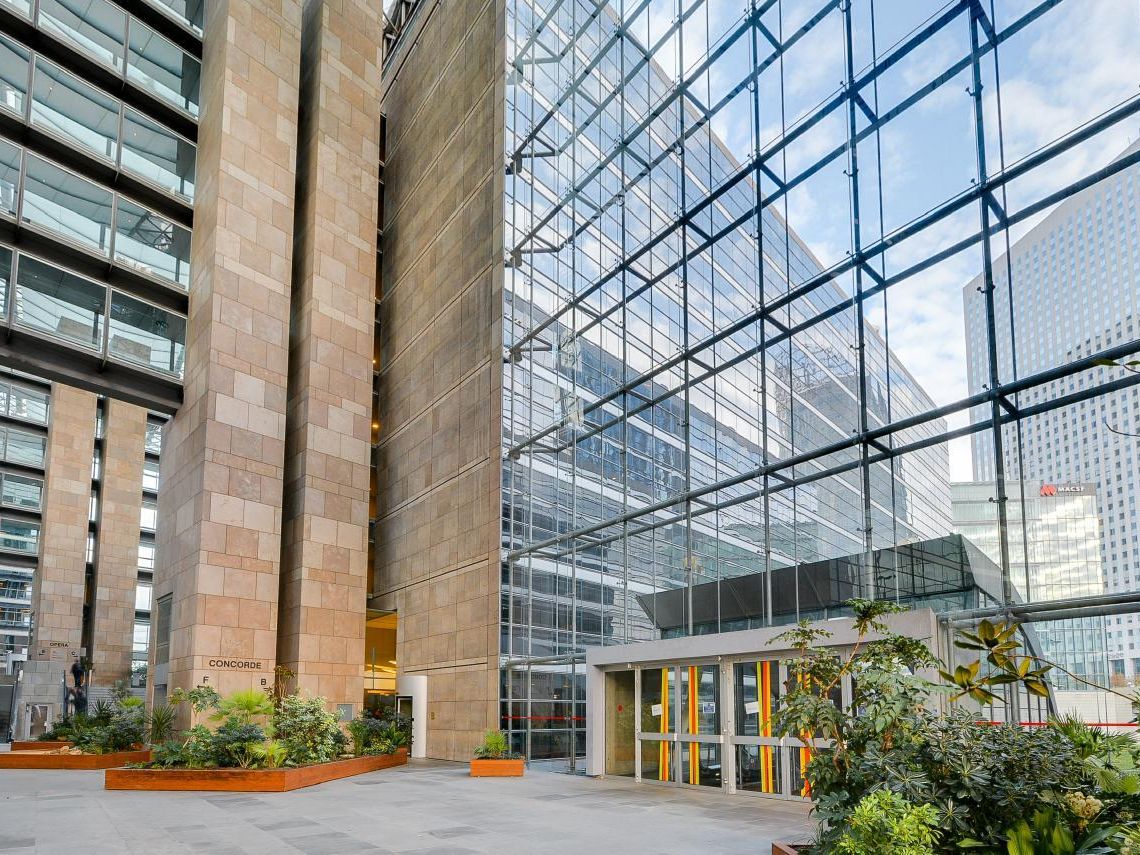 Location Bureaux 7958.7 m² divisibles 92800 Puteaux